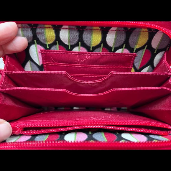 ❣️Vera Bradley Red Wristlet Wallet❣️ - Picture 11 of 13